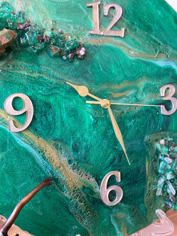 Resin Art   Clock