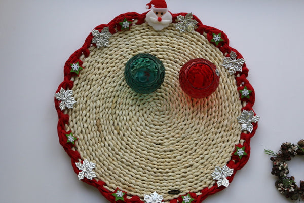 Handmade Design Christmas Straw Placemat