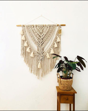 Macrame wall hanging